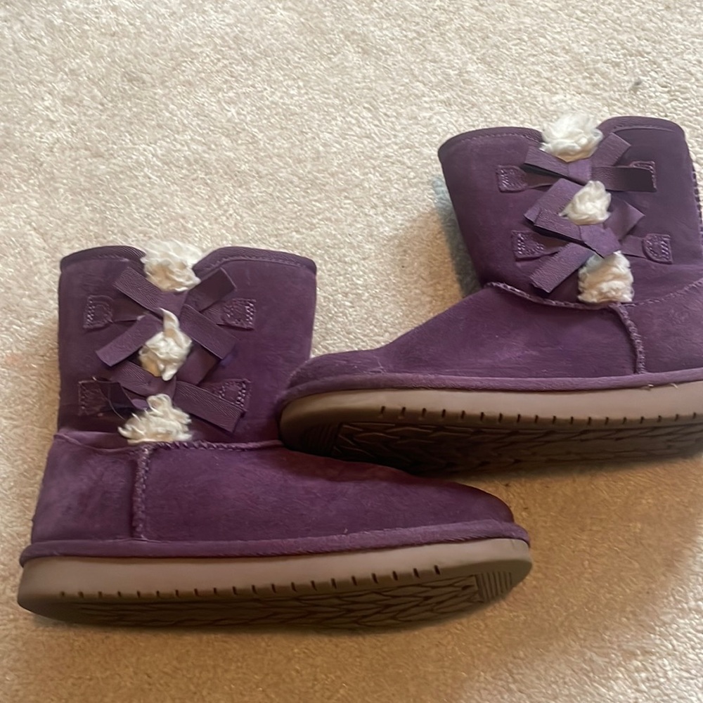 Koolaburra by Ugg Purple Suede boots